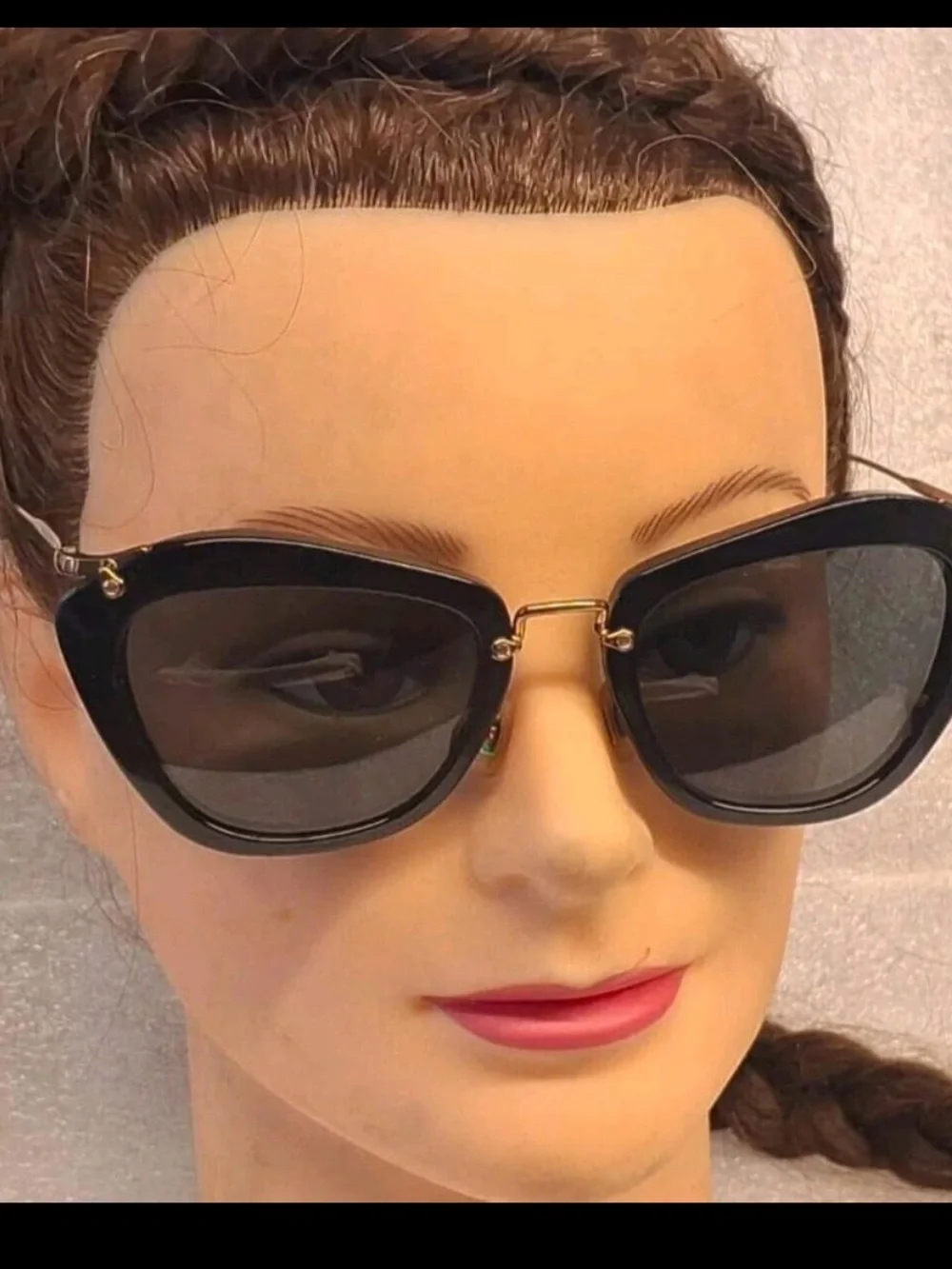Miu Miu bold cat